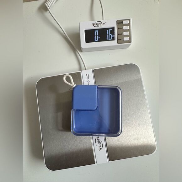 Chanel No 19 Luxury Bath Powder Vintage Round Container Rare Discontinued - Picture 8 of 14